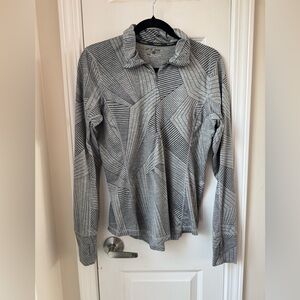 BROOKS Run Happy Women's Dash 1/2 Zip Gray Geometric Print Size M
